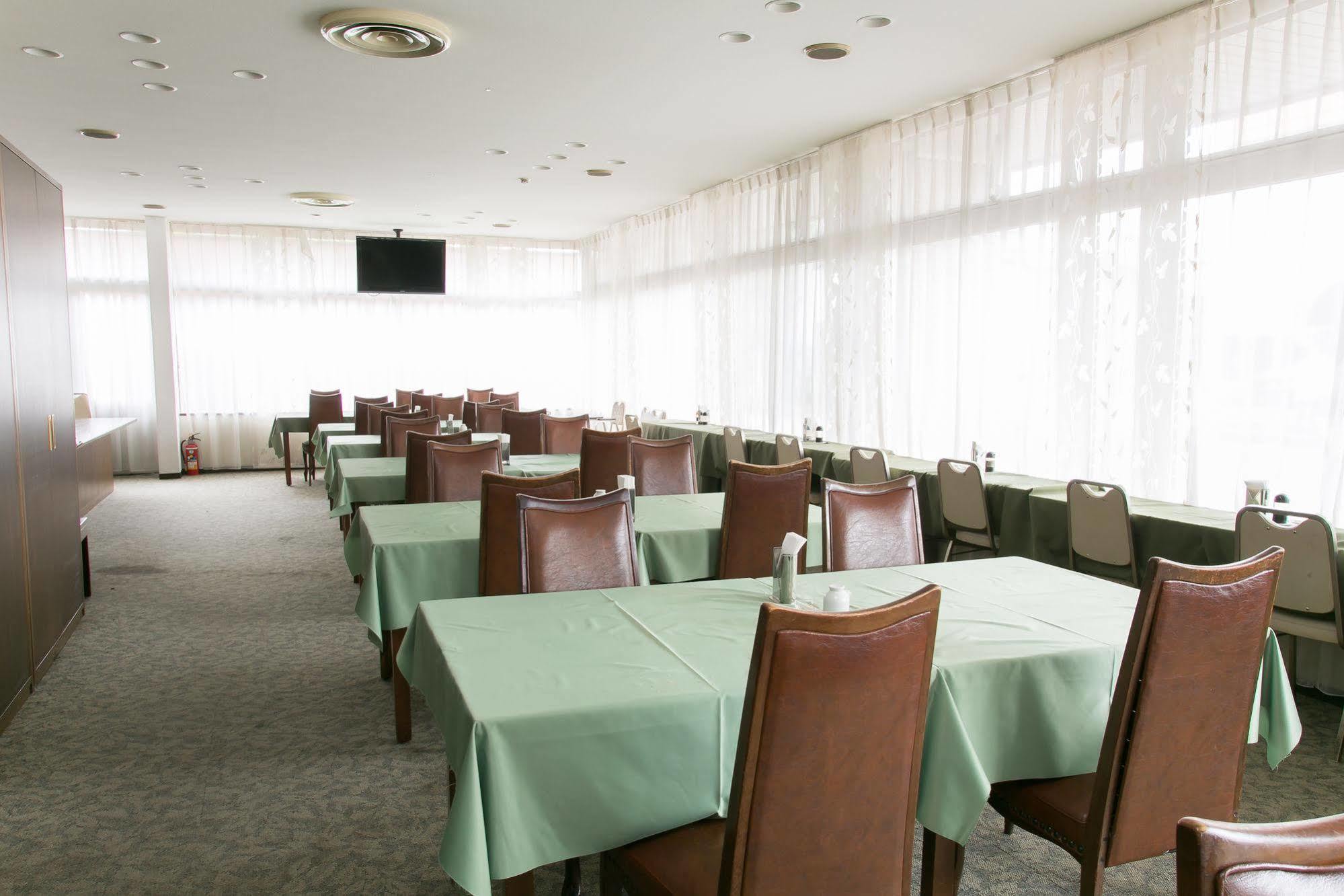 Obihiro Grand Hotel Bagian luar foto