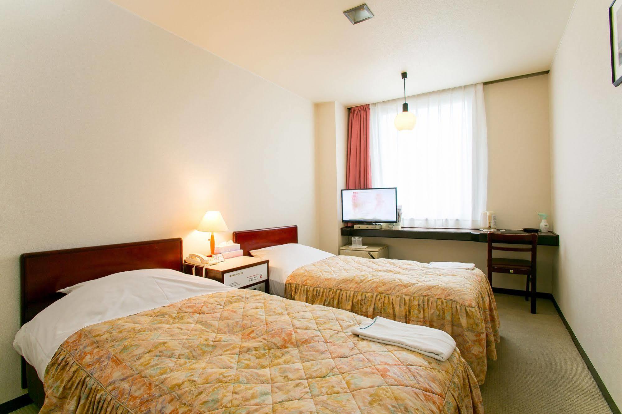 Obihiro Grand Hotel Bagian luar foto